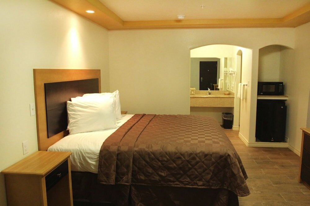 Фото Maverick Inn