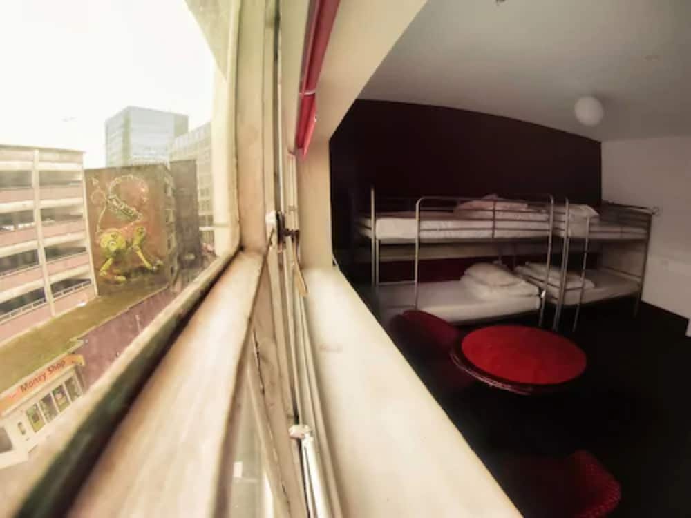 Фото Rock n Bowl Hostel