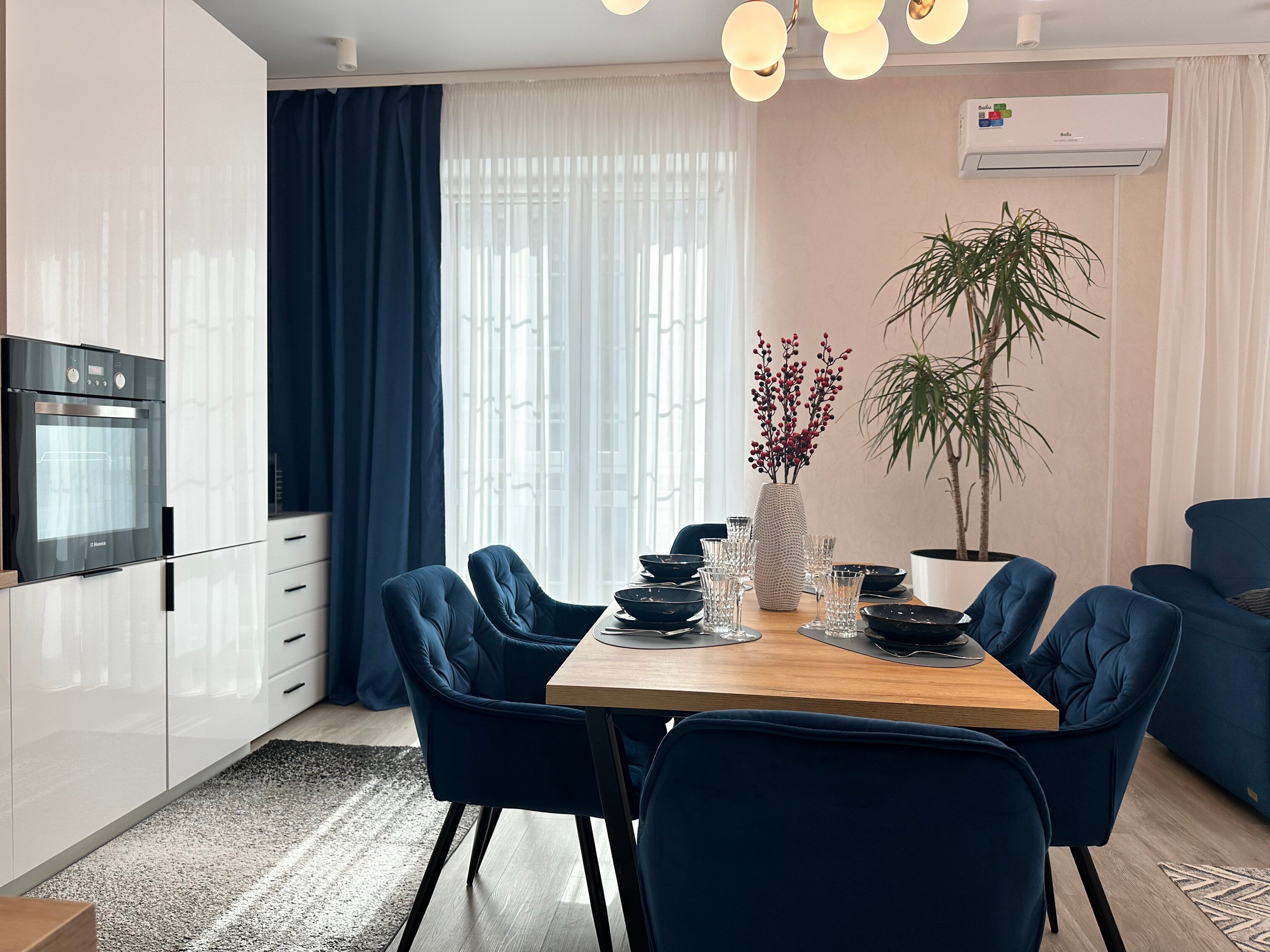 Фото Апартаменты 2-х комнатные Резиденция у моря