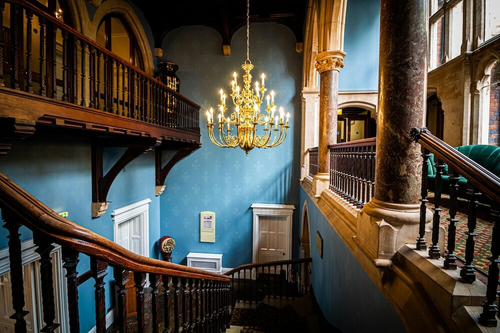 Фото Brownsover Hall Hotel