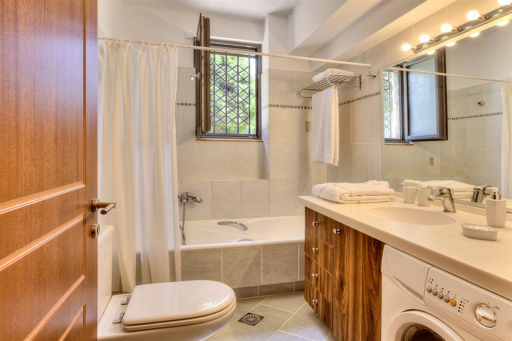 Фото Marini Luxury Apartments and Suites