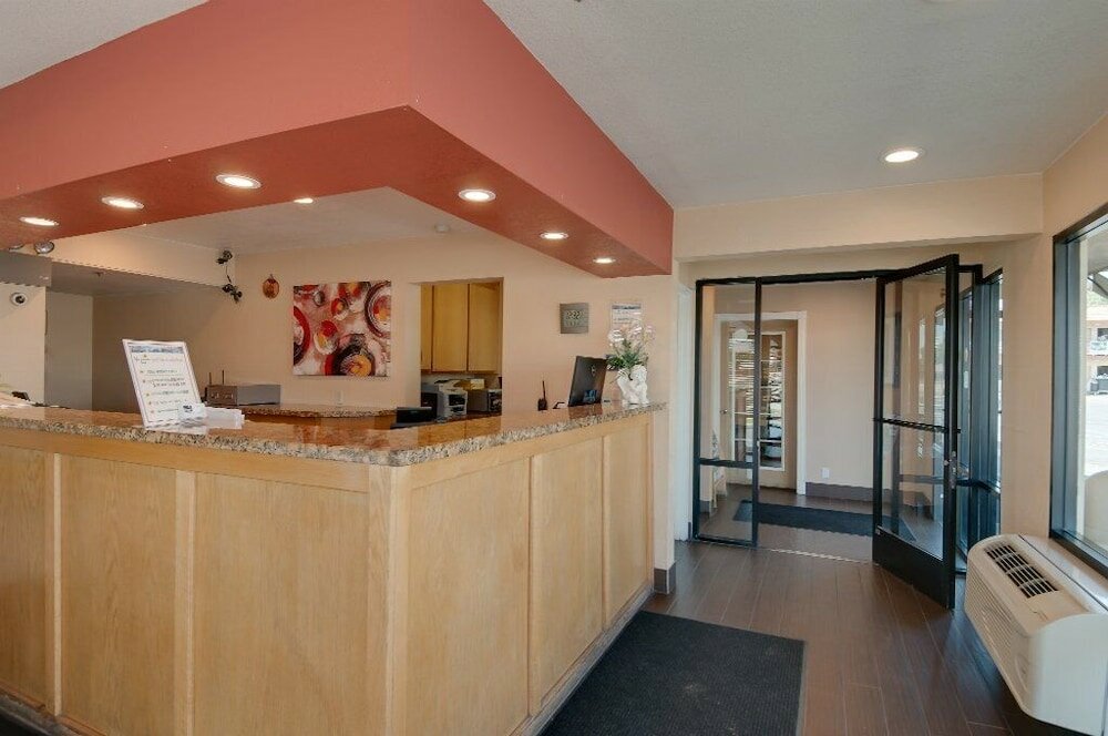 Фото Vagabond Inn Bakersfield South