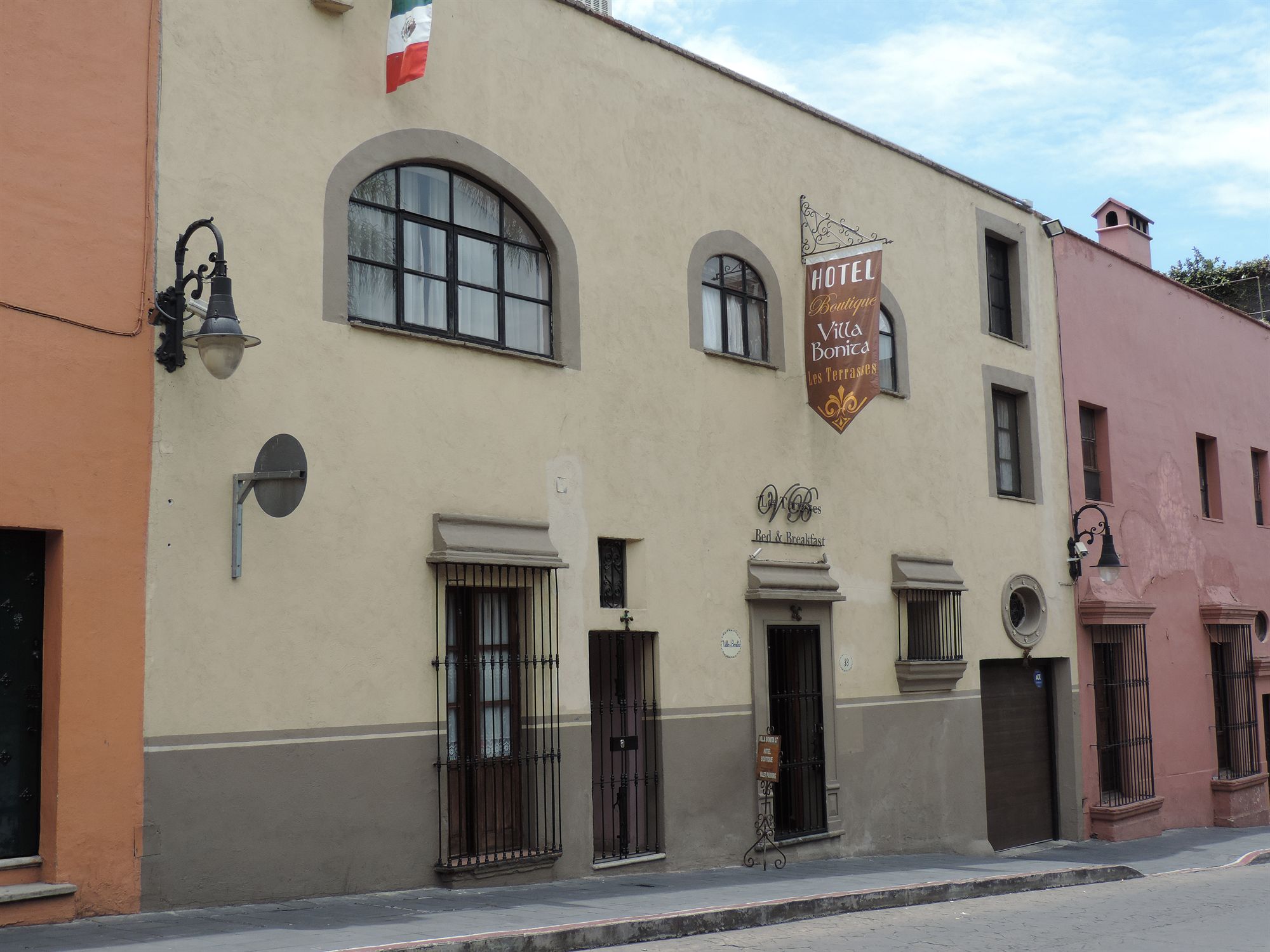 Фото отеля 3