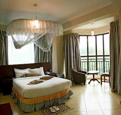 Гостиница Graceland Hotel в Аруше