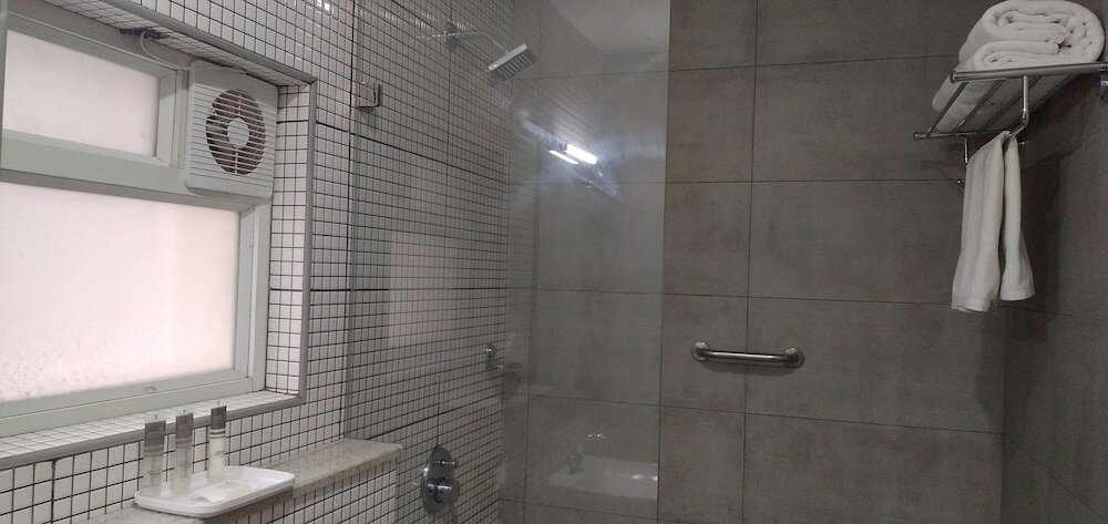 Фото Regenta Inn Indiranagar