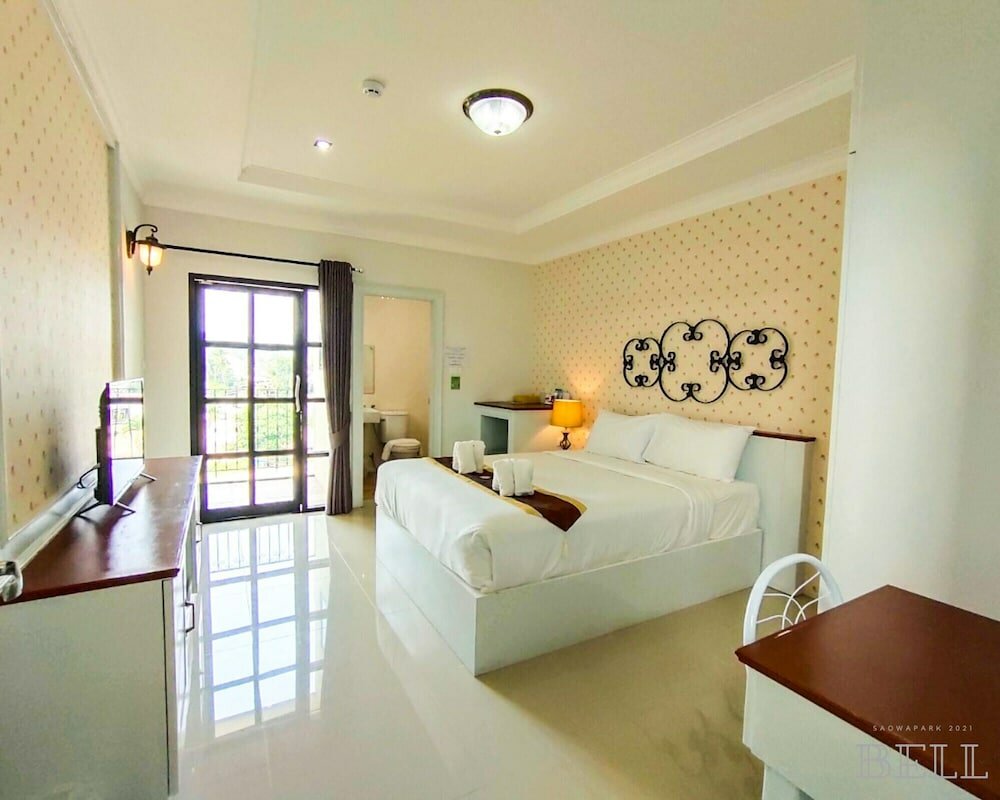 Фото Ploy's Pearl Hotel