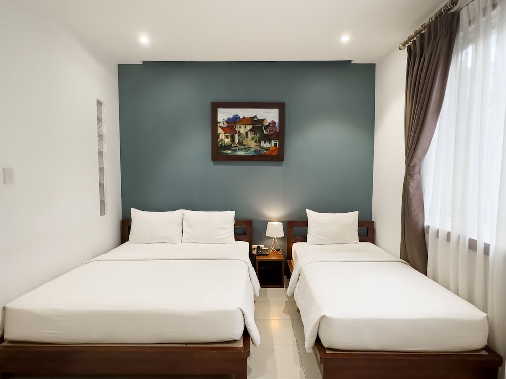 Фото Hoang Yen Hotel - Phu My Hung