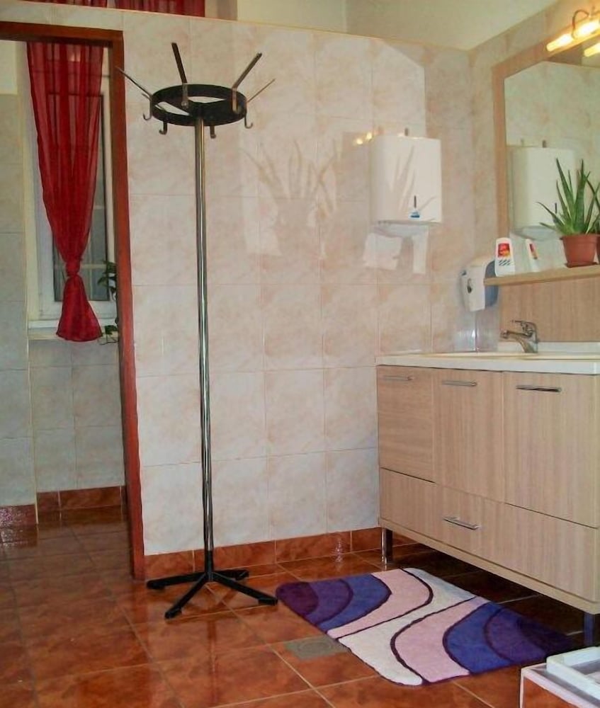 Фото Hostel Chameleon