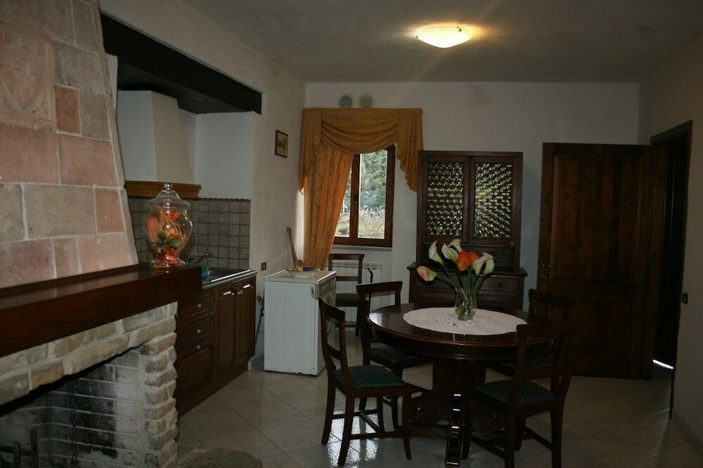 Фото Agriturismo Colle del Sole