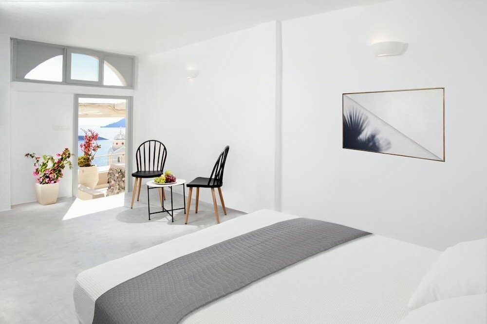 Фото Lava Suites and Lounge