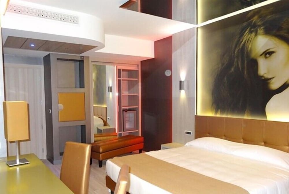 Фото Hotel Camelia