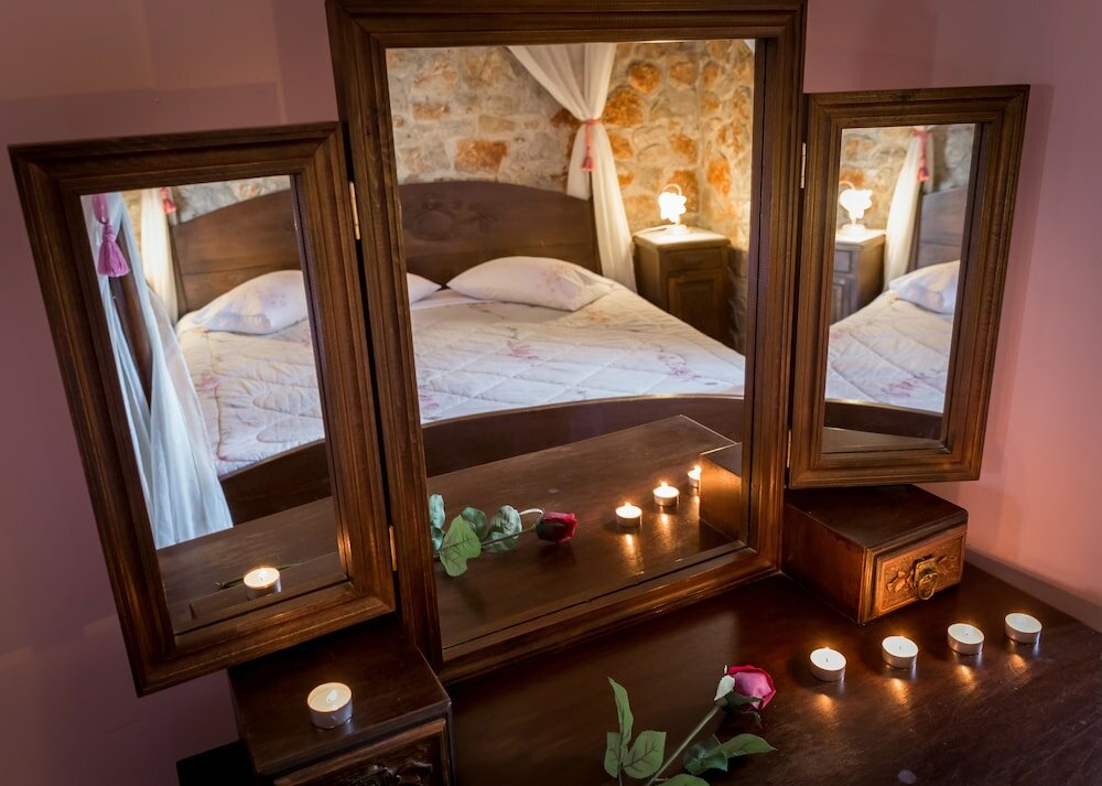 Фото Klymeni Traditional Homes