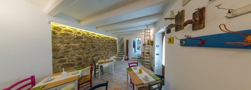 Фото La Quercia e l'Asino