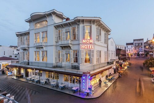 Гостиница Mom Hotel Istanbul в Адаларе