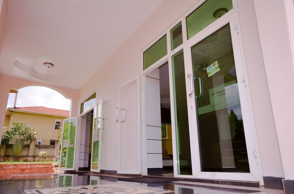 Фото Emperor Hotels