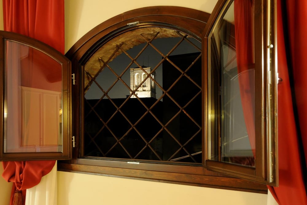 Фото Honey Rooms Ferrara