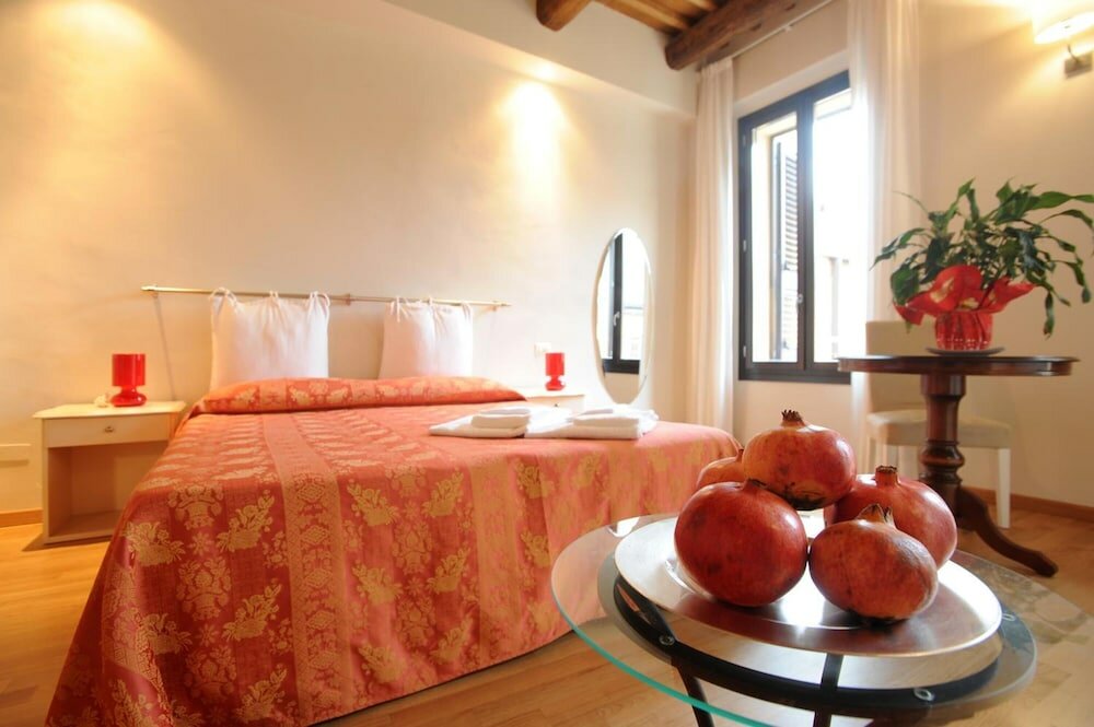 Фото Honey Rooms Ferrara