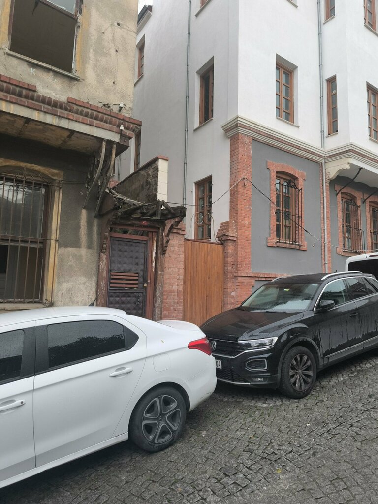 Icon painting studio Goker Skin and Restoration Workshop, Istanbul, photo