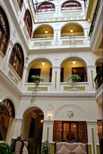 Гостиница San Marino Royal Hotel в Сукре