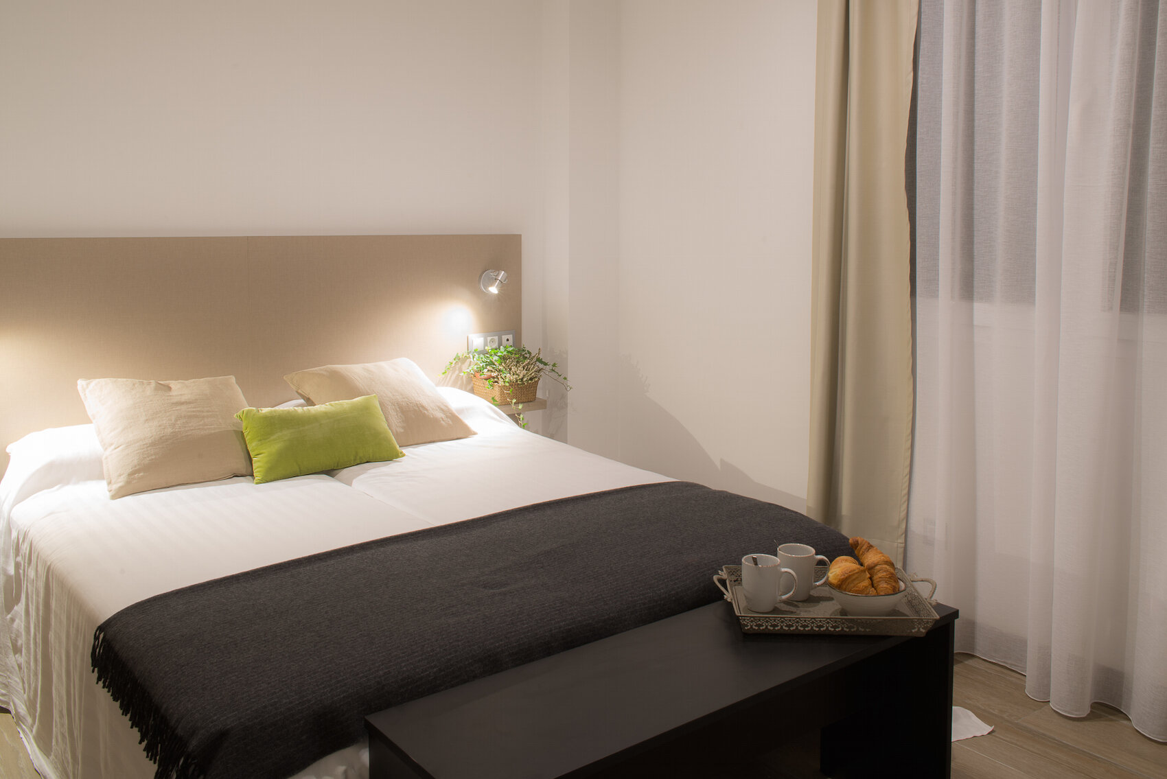 Фото Apartamentos Campo del Príncipe