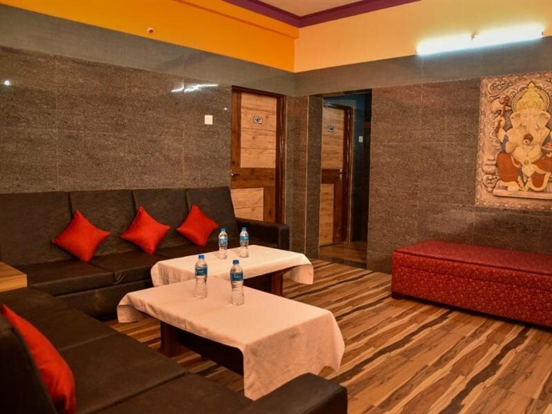 Фото Sree Varada International