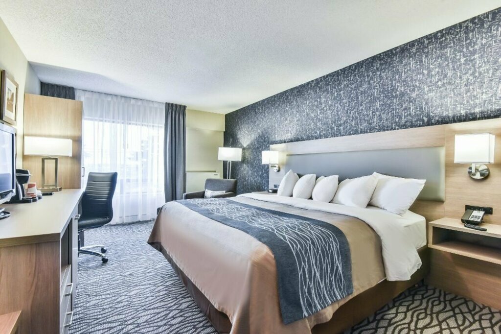 Hotel Comfort Inn Aéroport, Dorval, photo