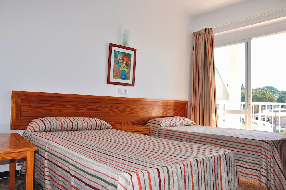 Фото Hostal Montesol