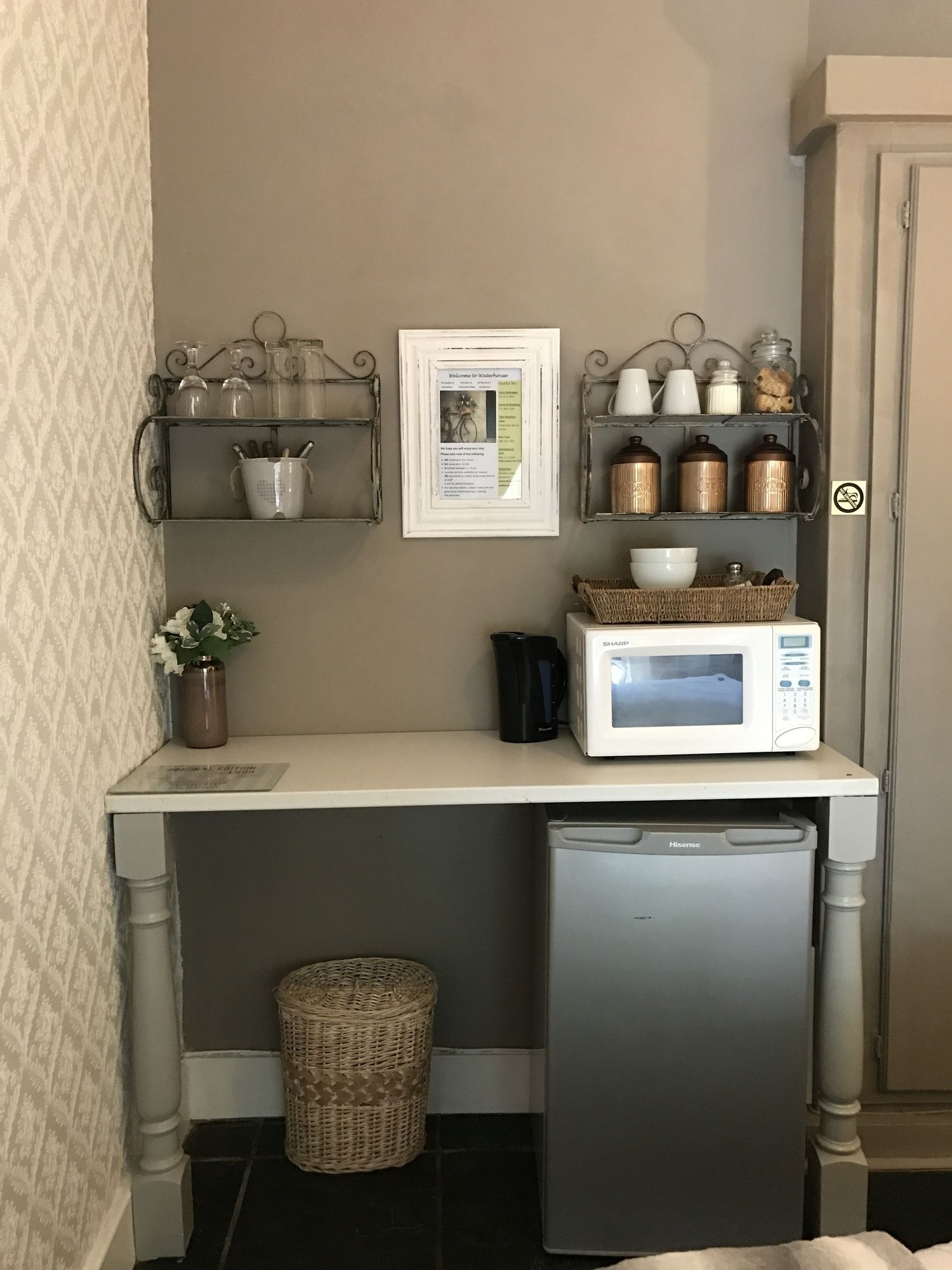 Фото Waterhouse Guest Lodges 202 Lawley Street