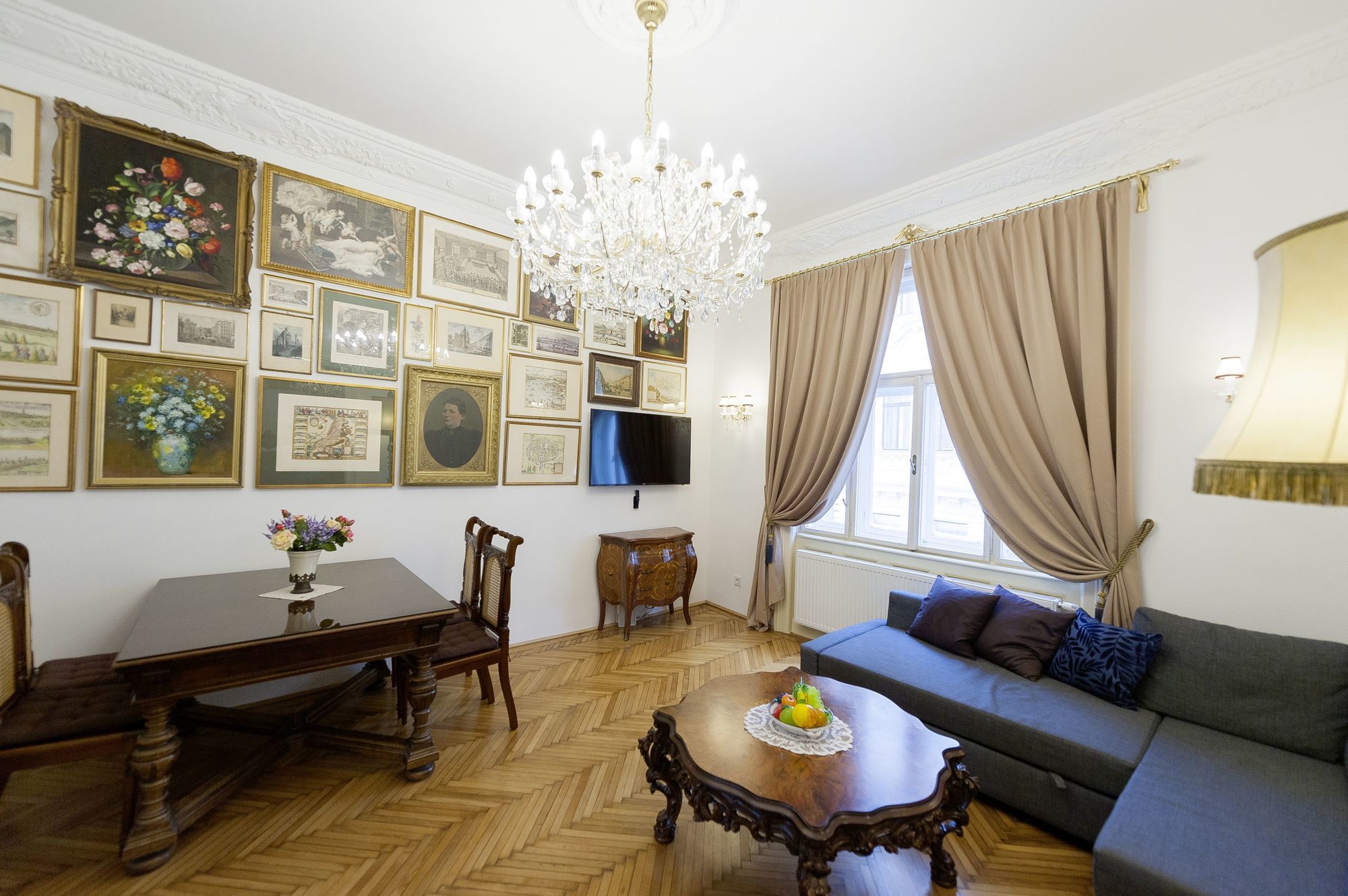 Фото 7th Heaven Vienna Center Apartments