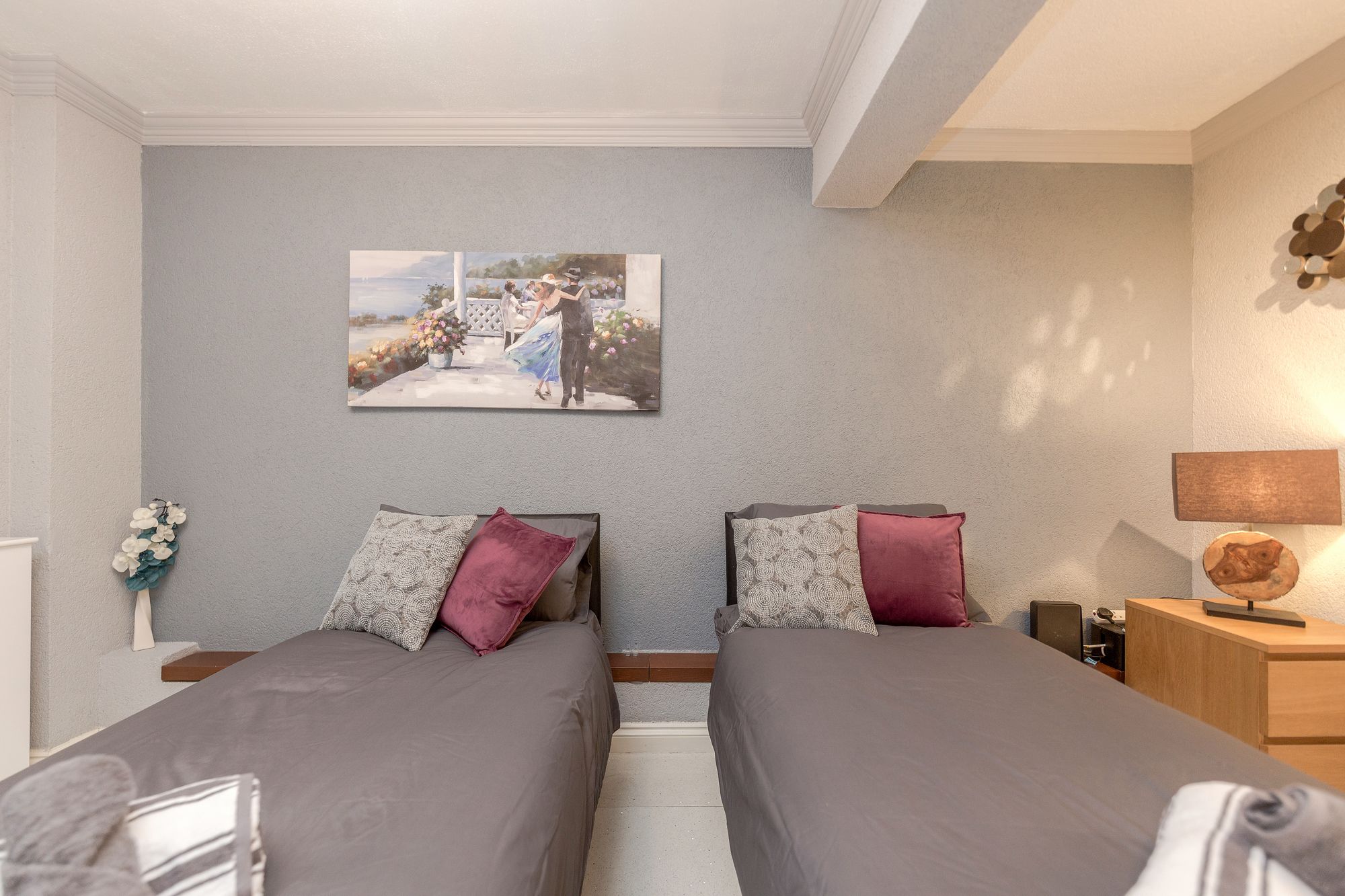 Фото Watford General Suites