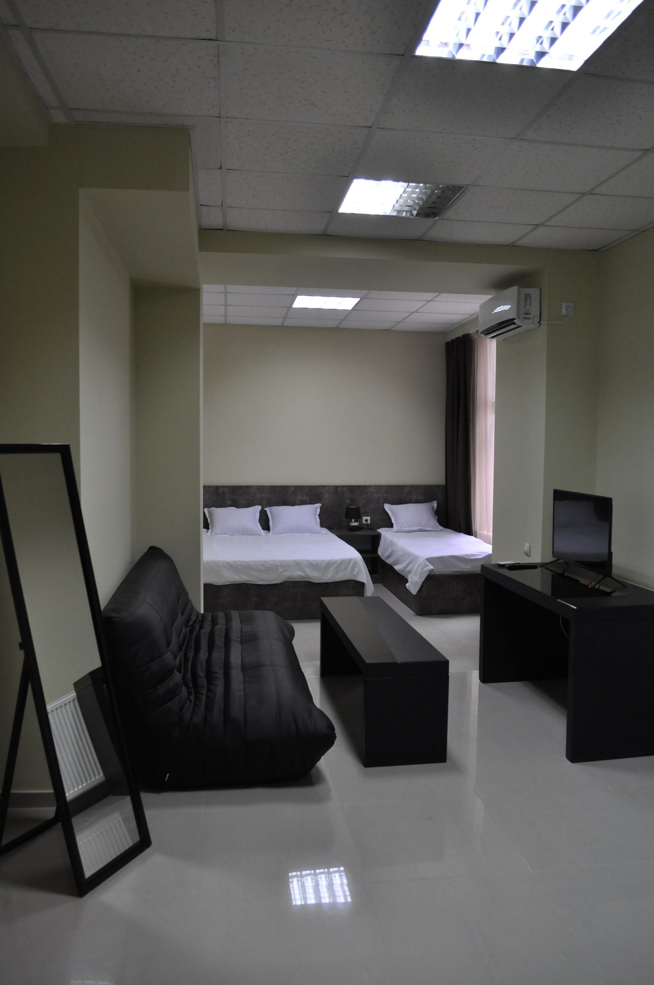 Фото Tiflis Avlabari Hotel