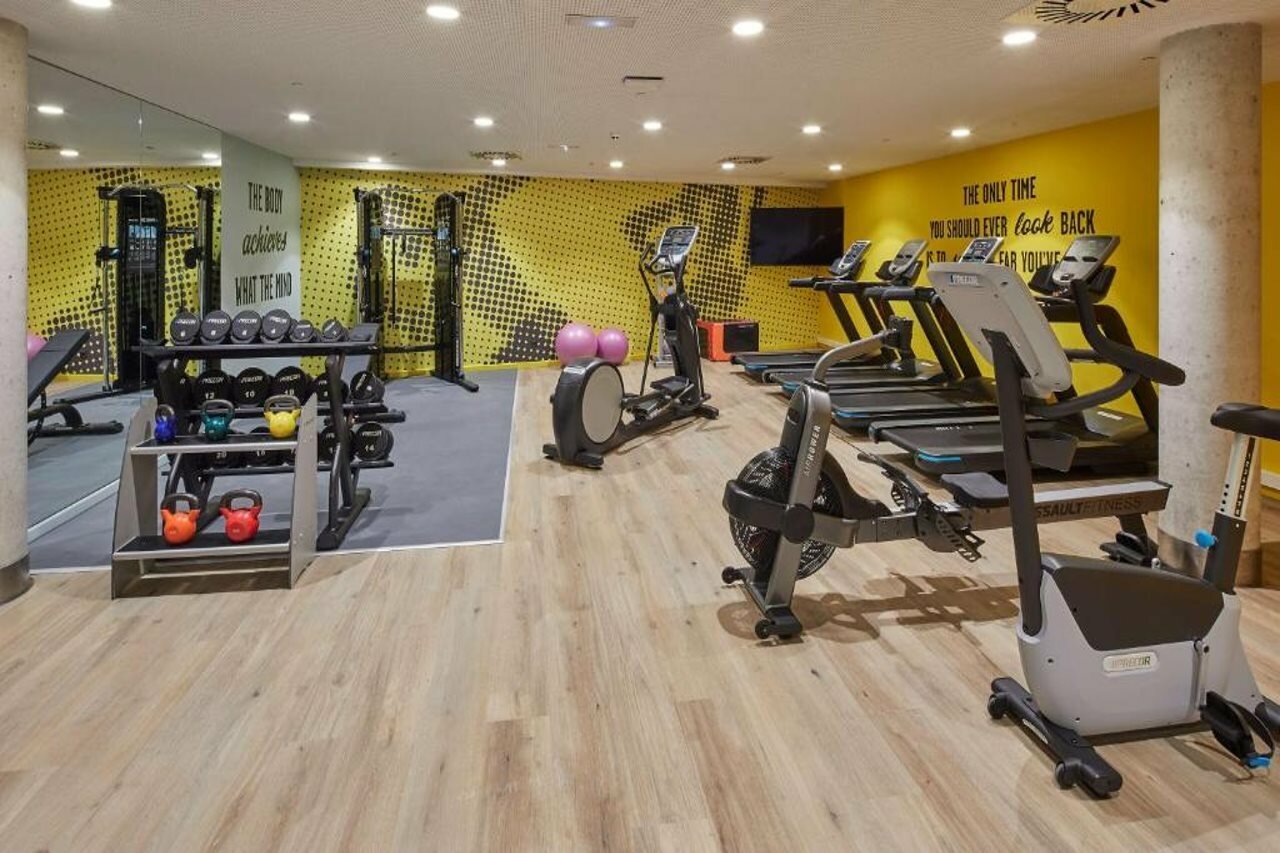 Фото Hampton by Hilton Barcelona Fira Gran VIA