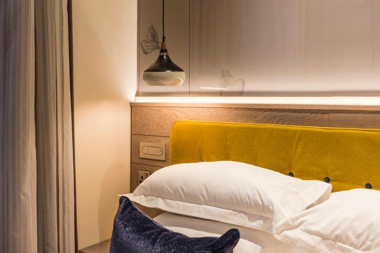 Фото Sloane Place