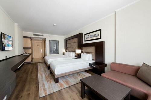 Гостиница Ramada Plaza Taian в Тайане