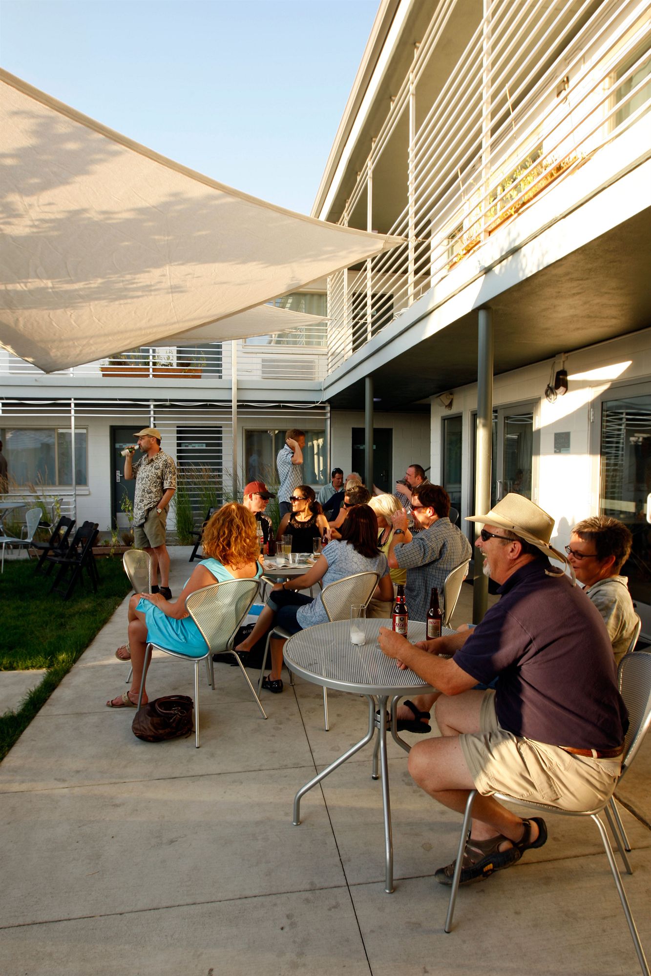 Фото Modern Hotel