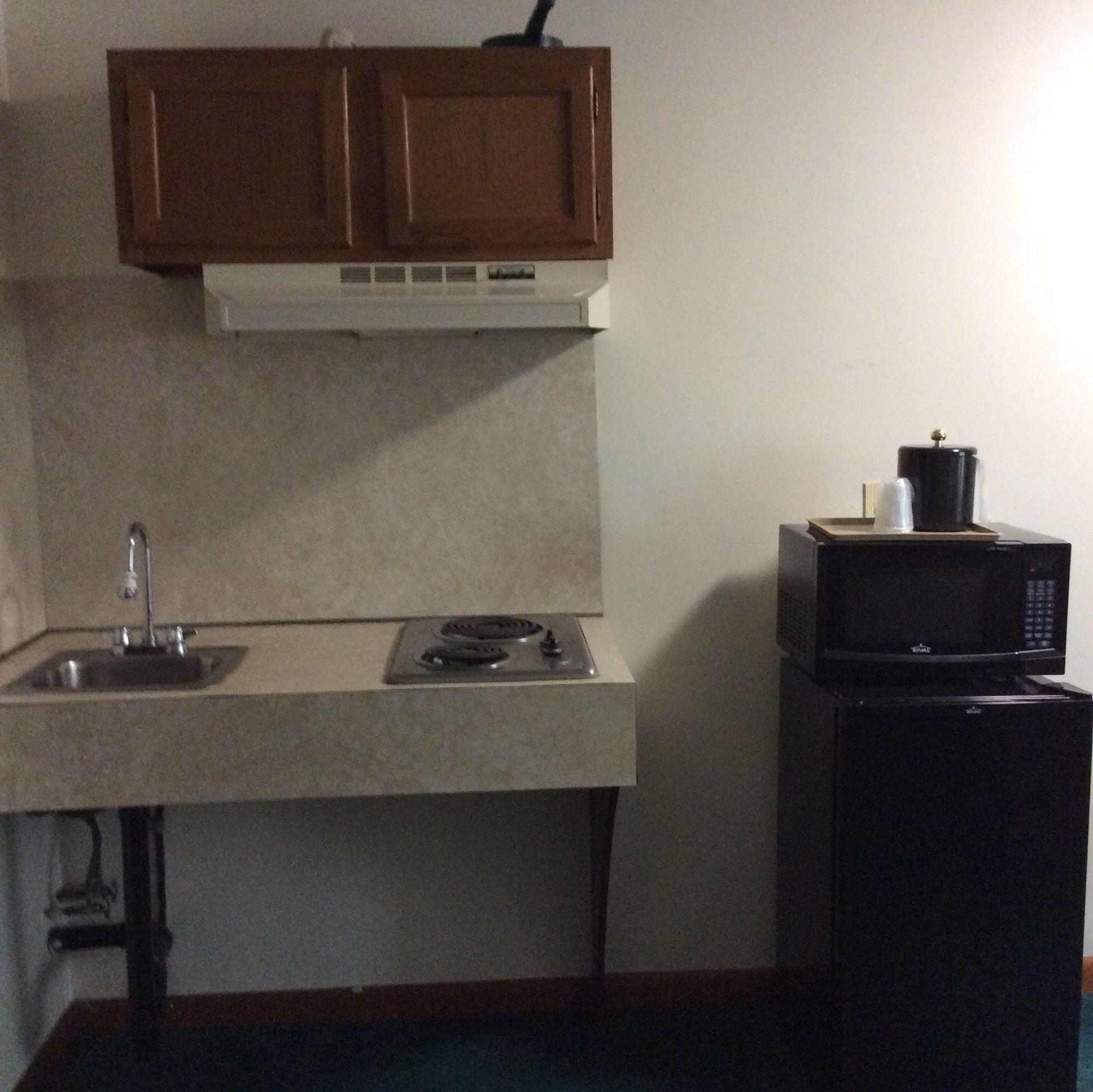 Фото Wickford Motor Inn