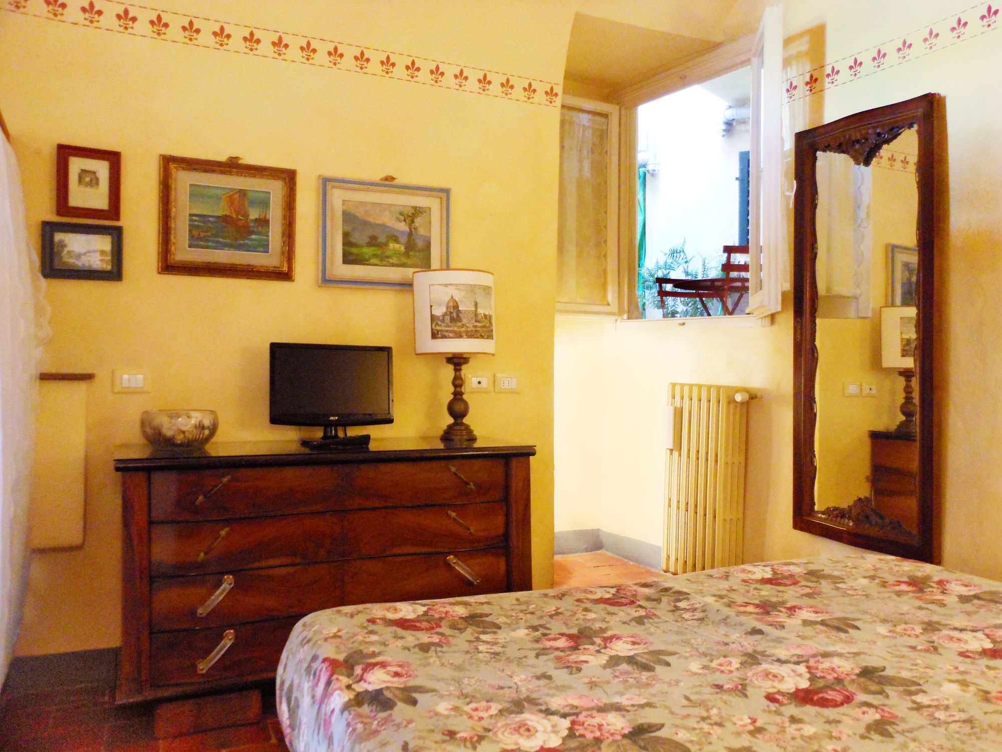 Фото Poggio Imperiale Apartments