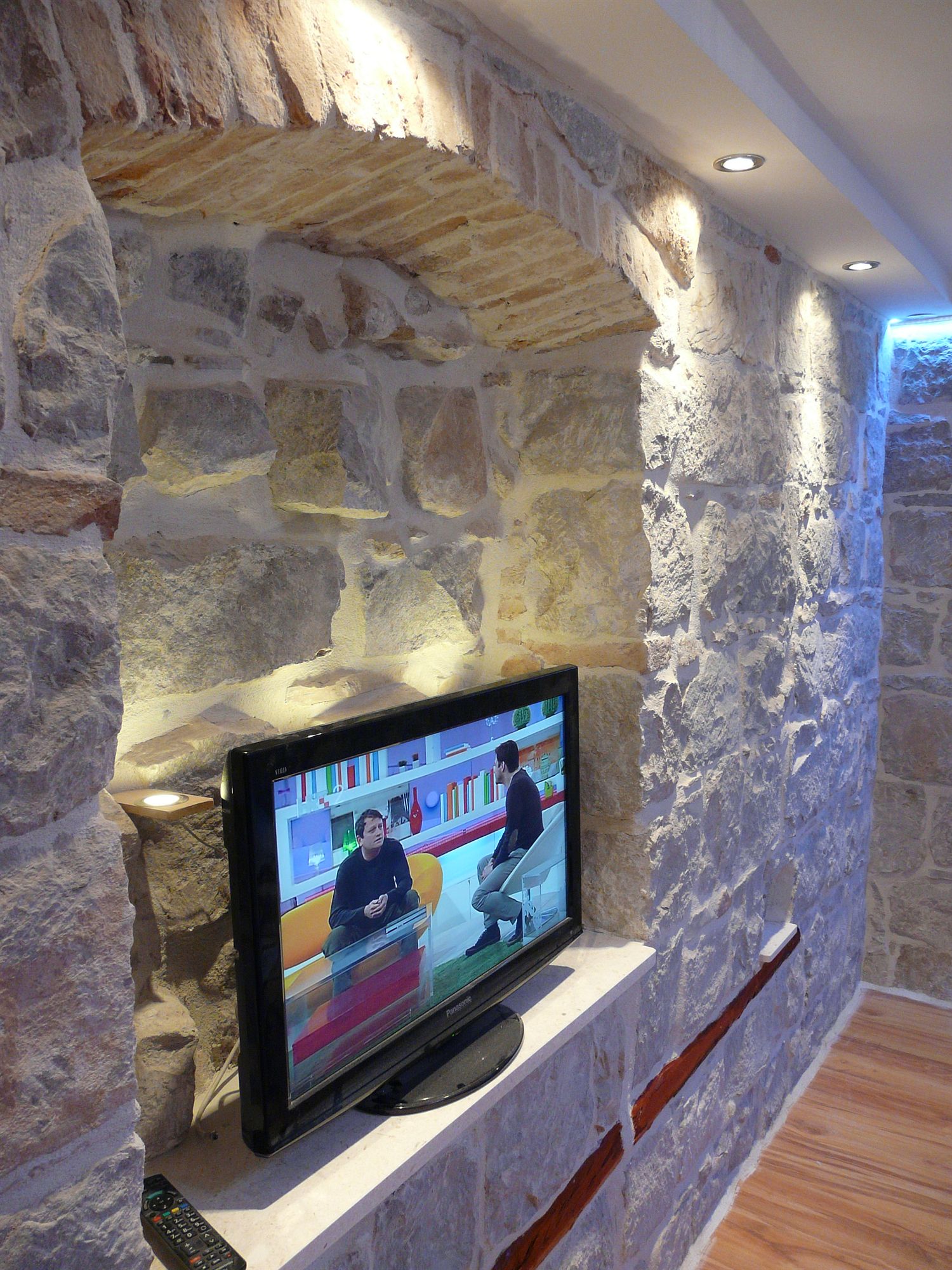 Фото House Sandra