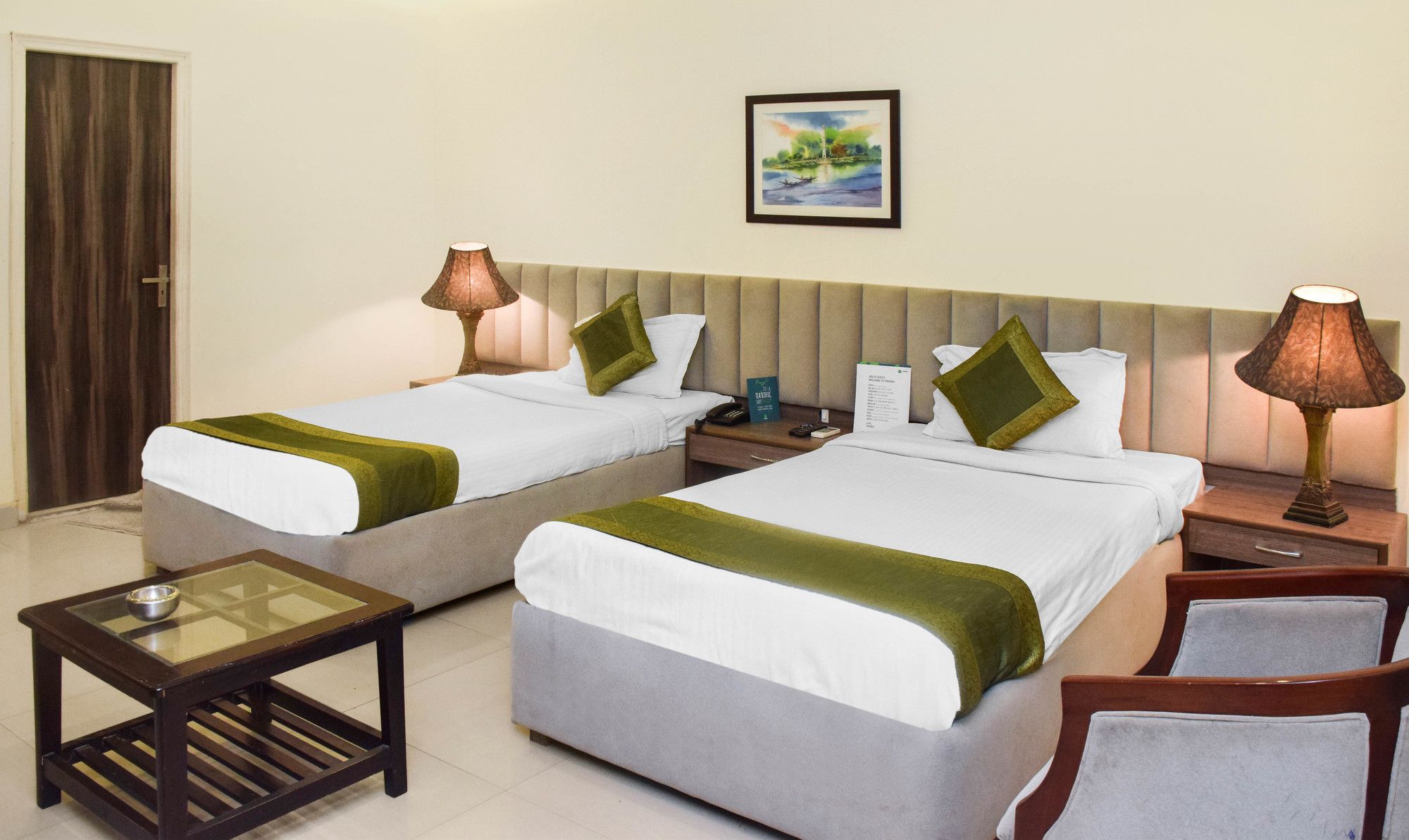 Фото Treebo Trip Metro Inn