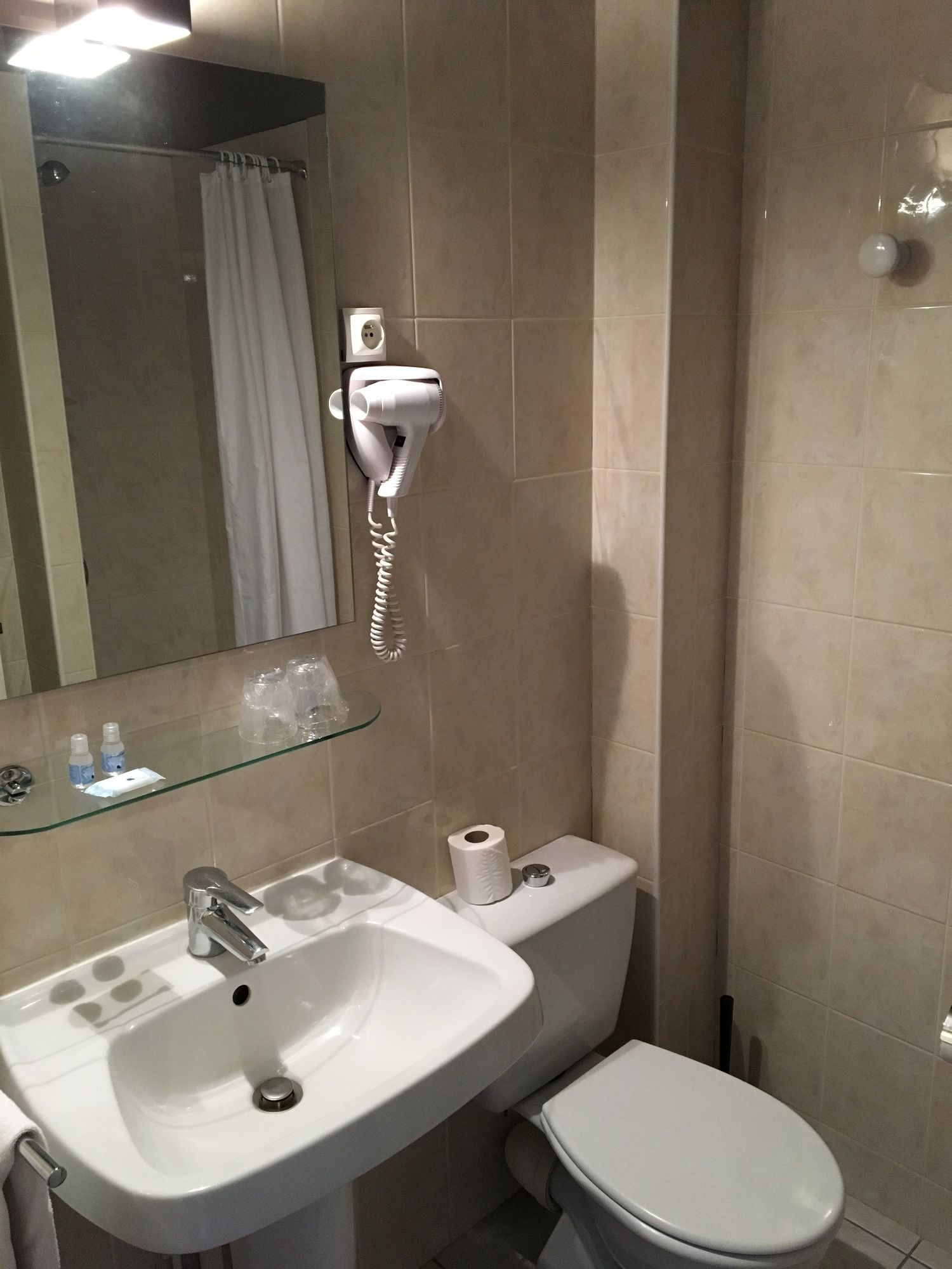 Фото Hôtel du Théâtre