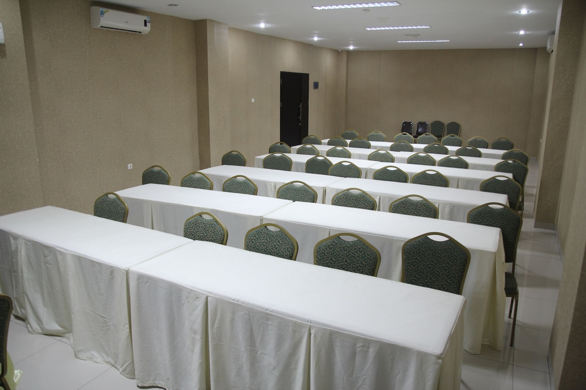 Фото Saka Hotel Medan