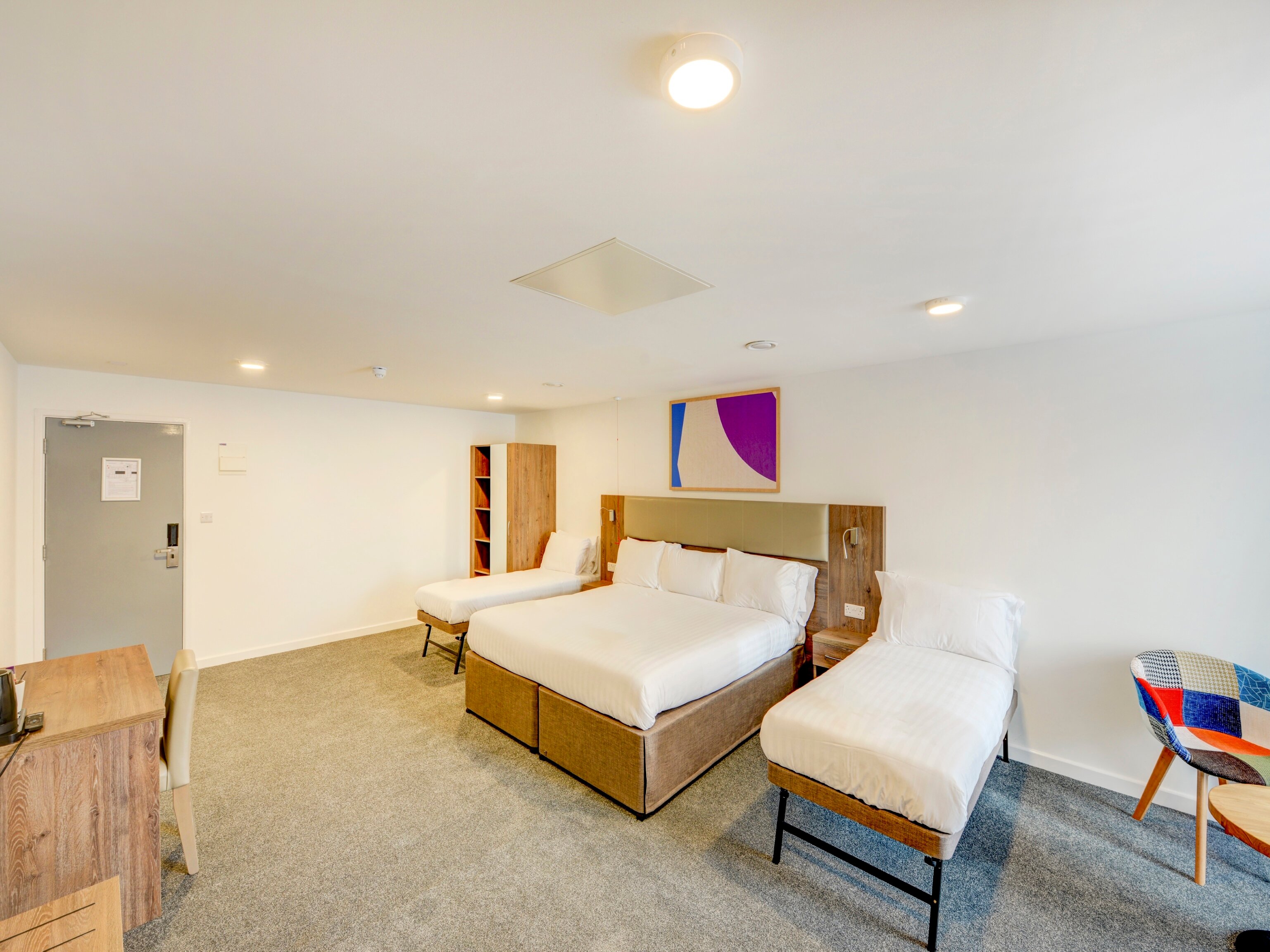 Фото Oyo Plymouth Central Hotel