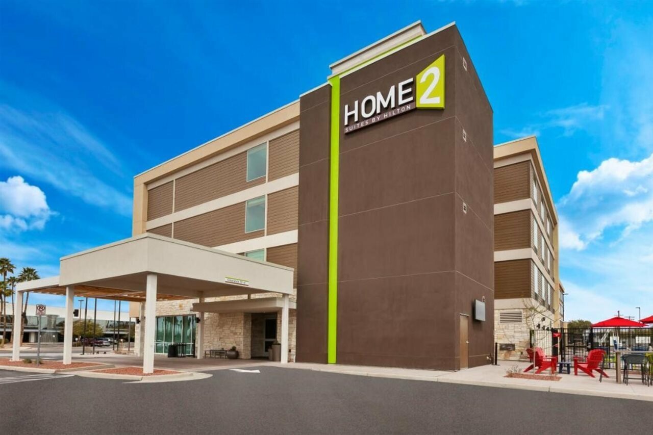 Фото отеля 1