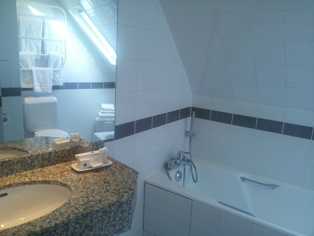 Фото Hotel Des Ducs D'Anjou