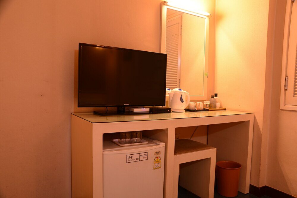 Фото New Korea Hotel