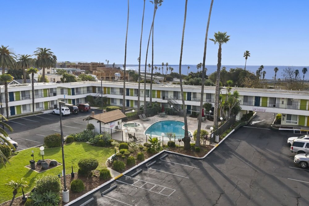 Фото Vagabond Inn Ventura