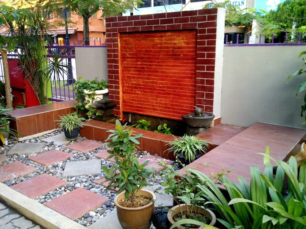 Фото Hotel Maluri