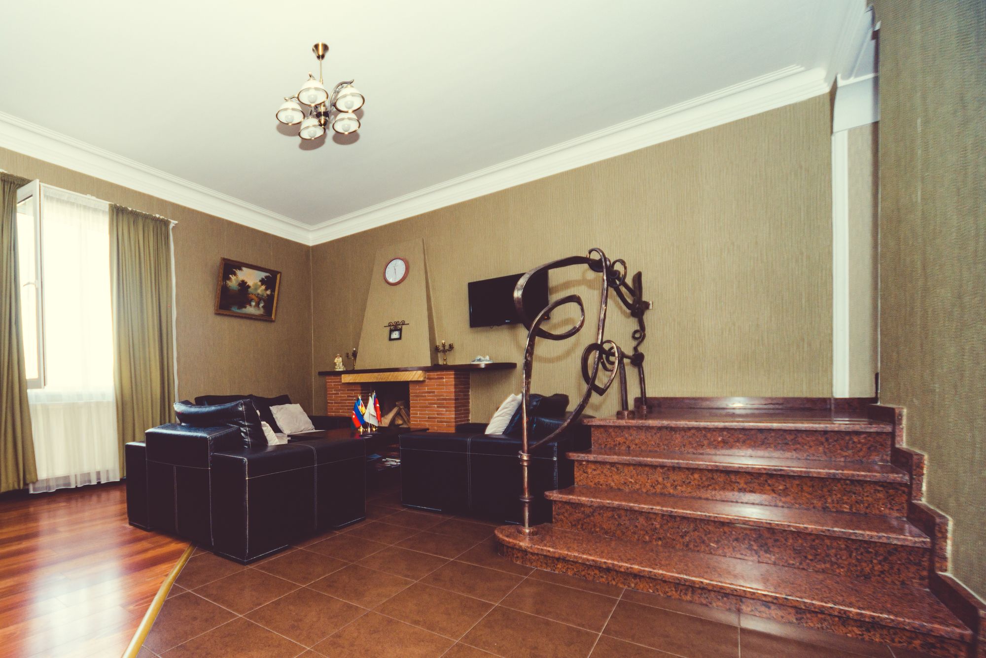 Фото New Metekhi