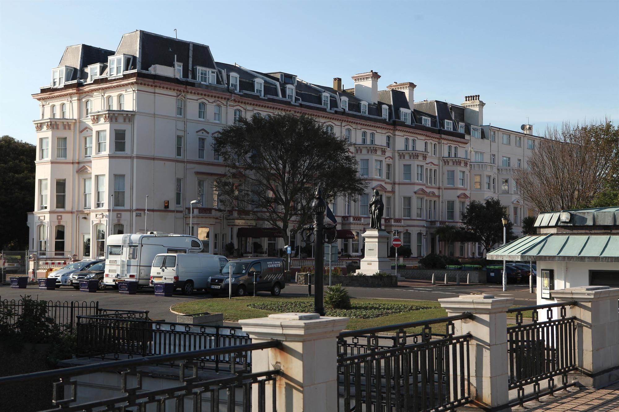 Фото Voco The Clifton Folkestone