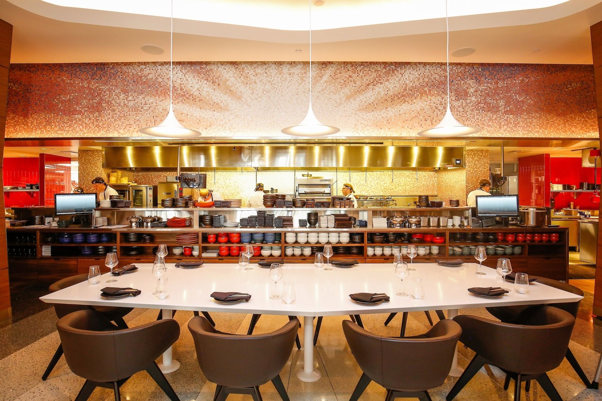 Фото Halcyon - a hotel in Cherry Creek